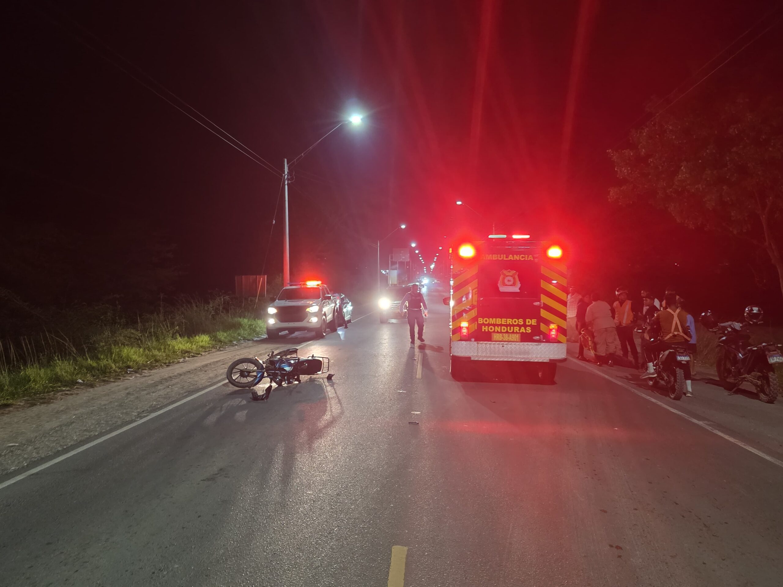 Accidente de tránsito entre dos motocicletas deja a una persona lesionada en Talanga, Francisco Morazán