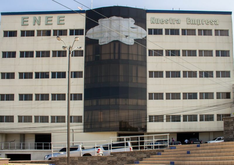 ENEE describe la emisión de bonos como parte del plan de rescate financiero para disminuir la deuda con generadores privados