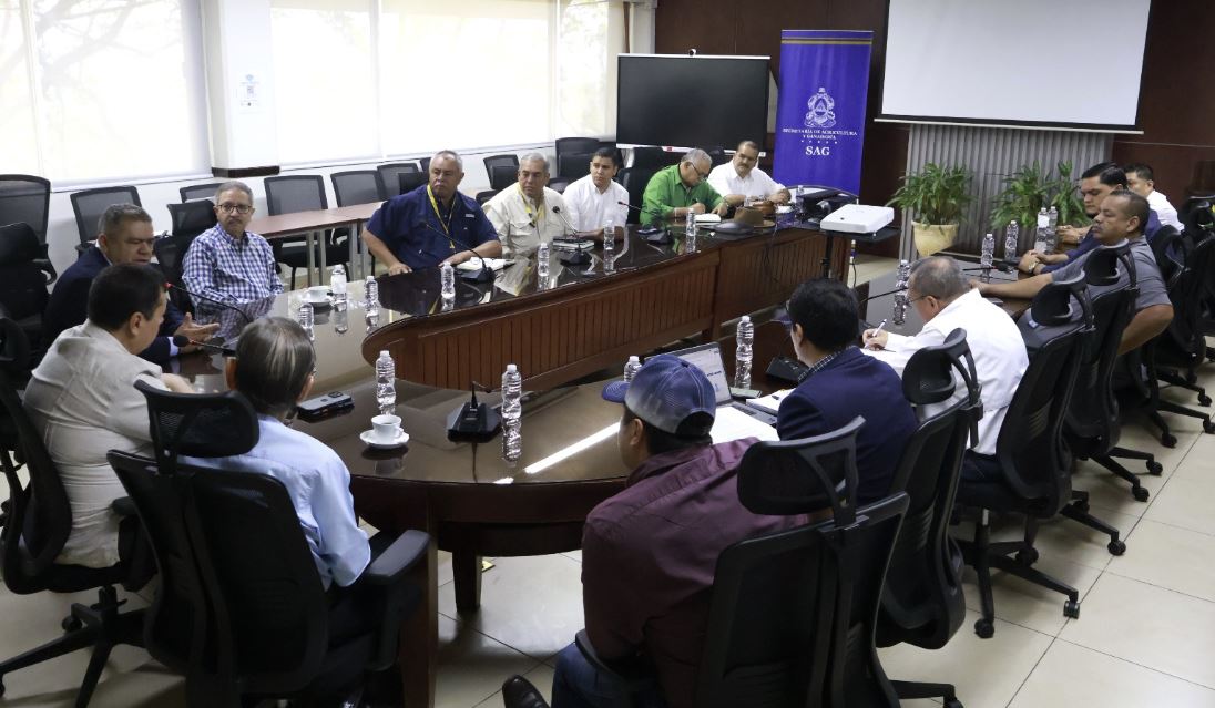 Ganaderos modernizarán su ganadería mediante biotecnología reproductiva y alianzas internacionales