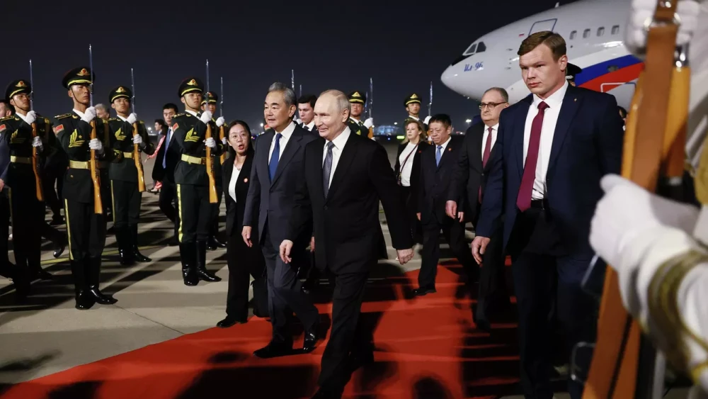 Putin viaja a China para afianzar su alianza tras la visita de Trump
