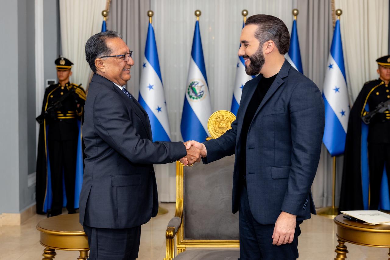 Embajador César Pinto y Nayib Bukele fortalecen su alianza estratégica