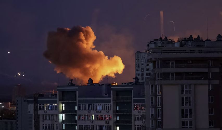 Rusia lanza nuevo ataque masivo con drones y misiles contra Ucrania; 9 muertos y decenas de heridos