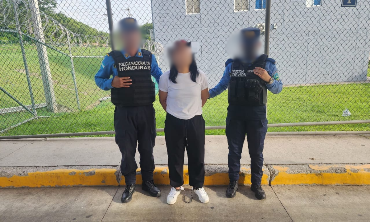 Ni tras las rejas detiene a la justicia: notifican nueva acusación contra presunta integrante de la Pandilla 18