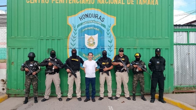 A 25 años de los hechos, Honduras entrega al FBI a un acusado de matar y abusar de una niña en EE. UU.