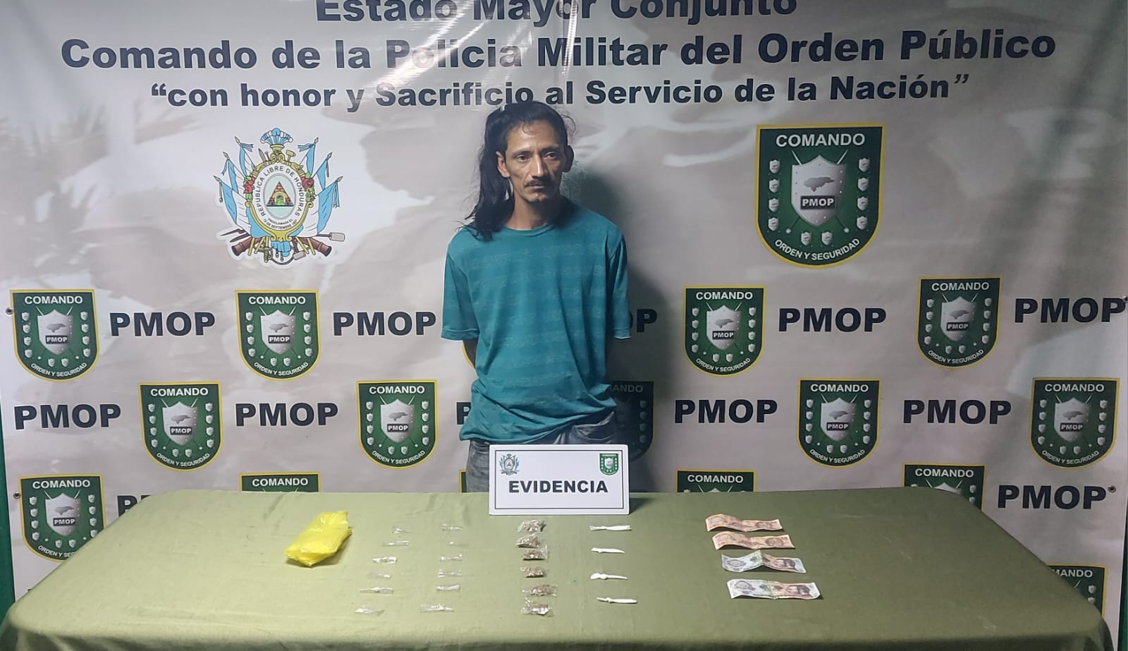 Detienen a presunto distribuidor de drogas en Barrio Abajo de Tegucigalpa; incautan crack, cocaína y marihuana