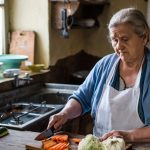 Después de los 60 años cocinar sin ayuda mantiene la memoria más tiempo