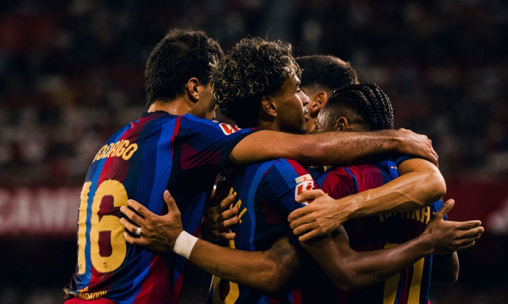 Hat-trick de Raphinha da la victoria del Barça