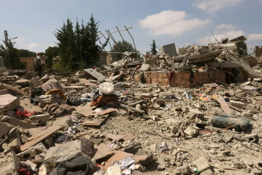 Al menos 13 fallecidos por una oleada de bombardeos israelíes en Líbano