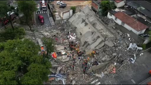 Derrumbe de un edificio en construcción deja al menos dos muertos al caer sobre una vivienda en Brasil