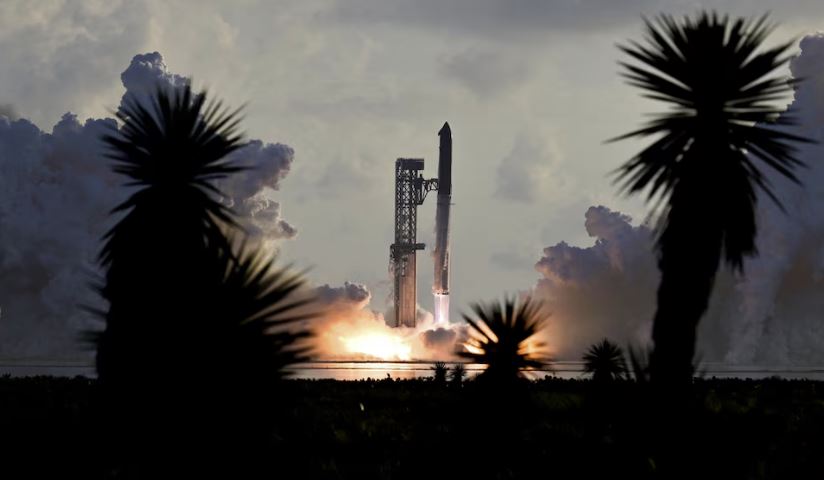 Lanzamiento espectacular de Starship con 26 satélites a bordo