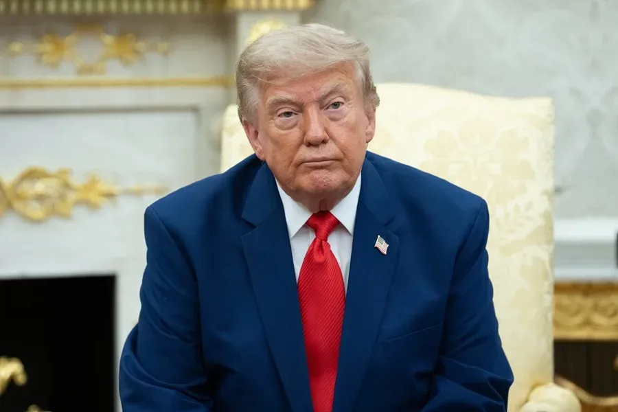 Trump solicita a la Corte Suprema permiso para aplicar un sistema de cribado de votantes polémico