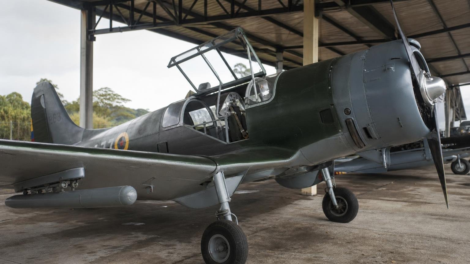 Colombia sigue usando en combate un avión diseñado en 1935 y es la última fuerza aérea del mundo que lo hace