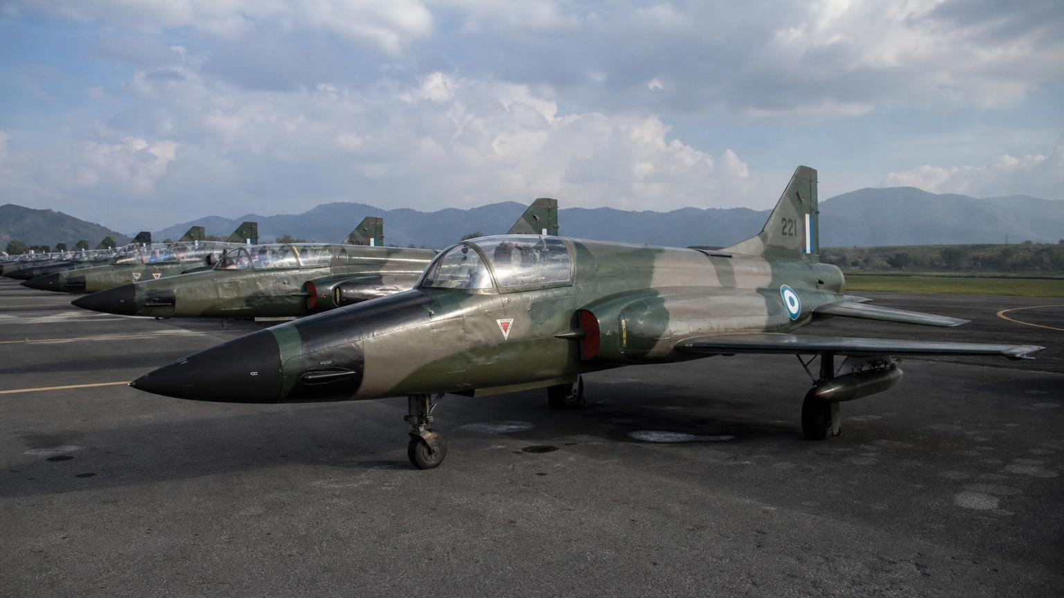Guatemala convirtió aviones de entrenamiento suizos en aviones de combate hace 40 años y siguen siendo la columna de su fuerza aérea