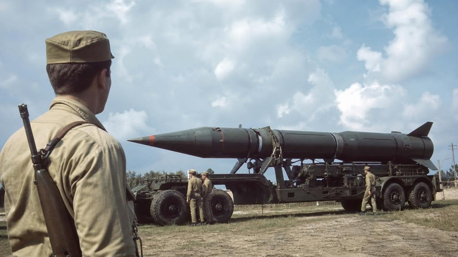 La URSS instaló misiles nucleares en Cuba y los retiró seis semanas después sin consultarle a Cuba: Castro no se lo perdonó nunca