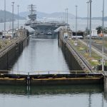 Los portaaviones de Estados Unidos no caben ni por las nuevas esclusas del canal de Panamá y para cambiar de océano tienen que rodear Sudamérica