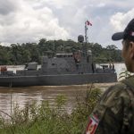 Perú mantiene una flota de guerra en plena selva amazónica a más de 3 000 kilómetros del mar y sus cañoneras patrullan el río más caudaloso del planeta