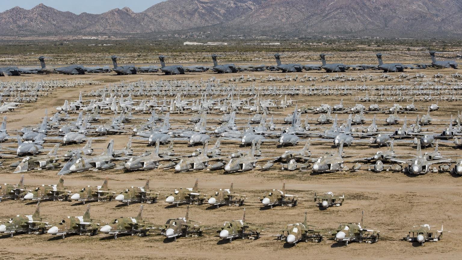 El cementerio de aviones de Arizona guarda más aviones militares que toda la Fuerza Aérea española en servicio