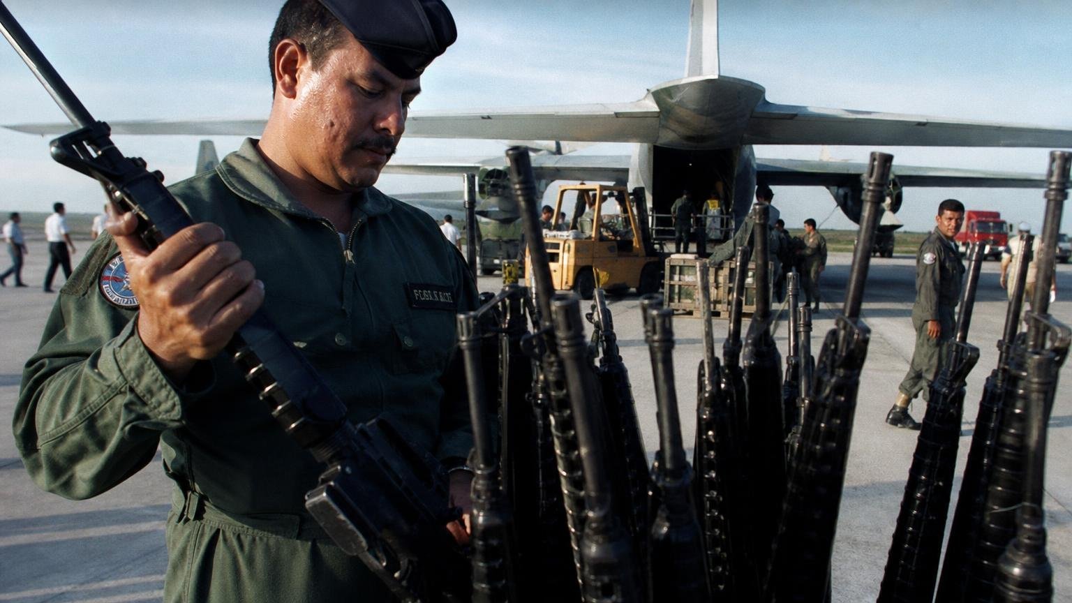 Estados Unidos le cortó las armas a Guatemala en 1977 e Israel ocupó ese hueco durante toda una década con fusiles y aviones