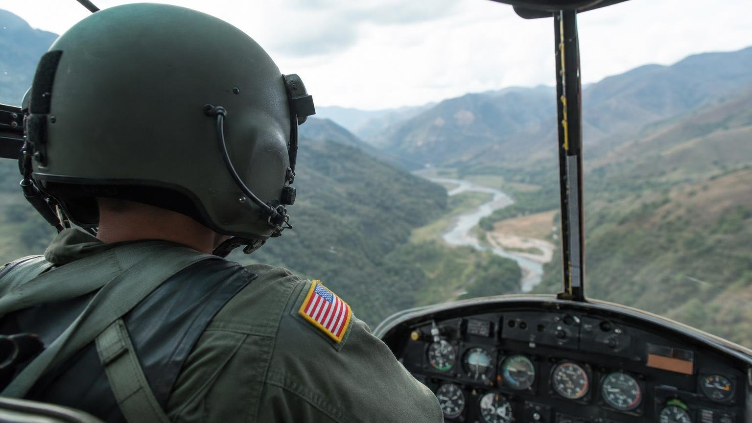 Hasta la fuerza aérea de Estados Unidos manda a sus pilotos de helicóptero a formarse en Colombia y la escuela está a dos horas de Bogotá